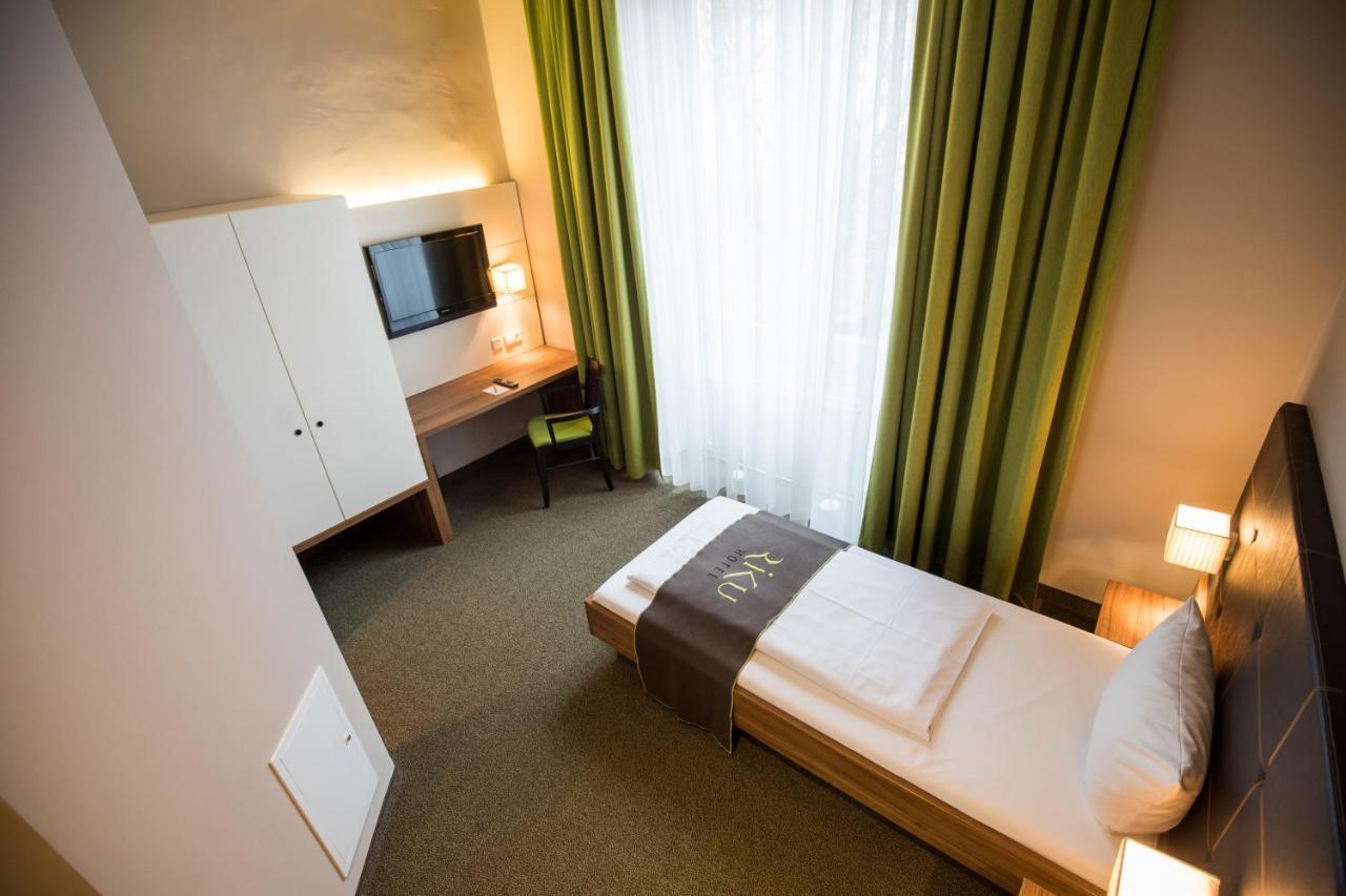 Riku Hotel Neu-Ulm Bagian luar foto